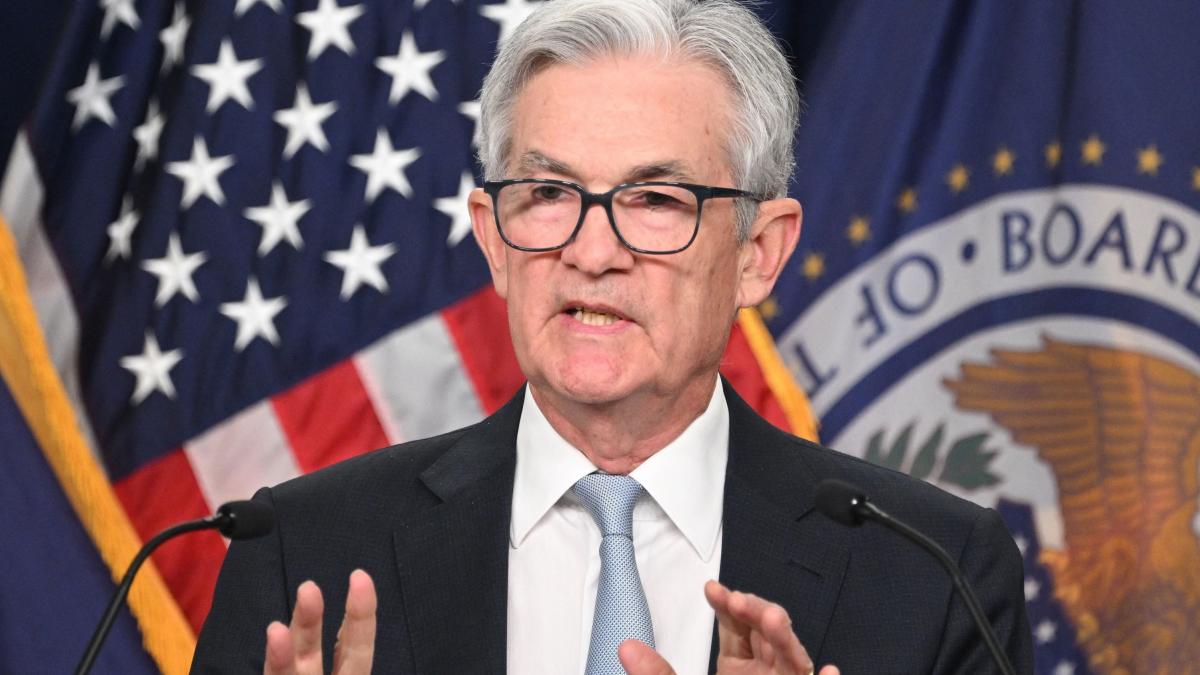 The Federal Reserve keeps interest rates at 5.5% again